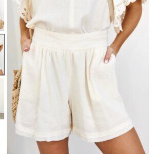 Raw Hem Shorts - Cream (S) - FAB'RIK